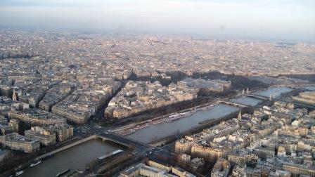 seine from the eiffel tower